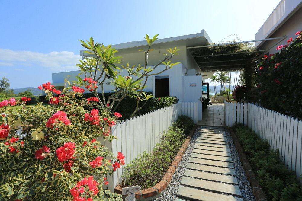 Aloha Hotel Nago Exterior photo